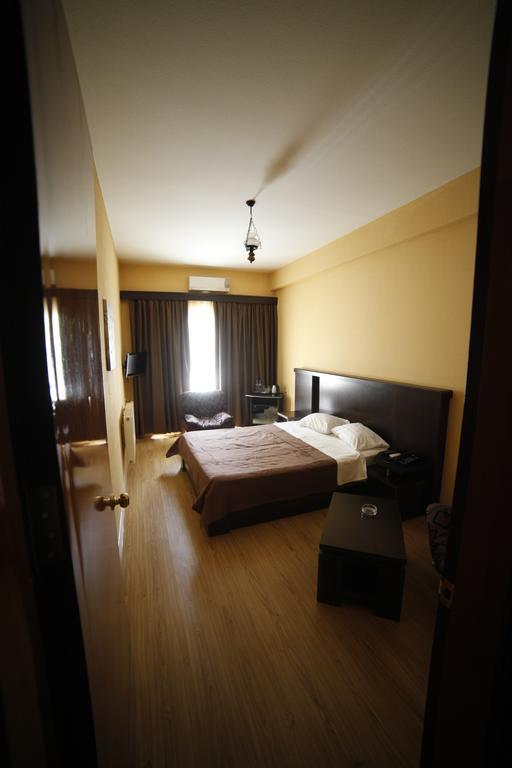 Avenue Hotel Tbilisi Zimmer foto
